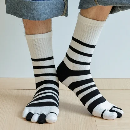 Classic Two Tone Striped Socks - Image 4