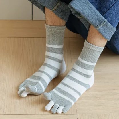 Classic Two Tone Striped Socks - Image 6