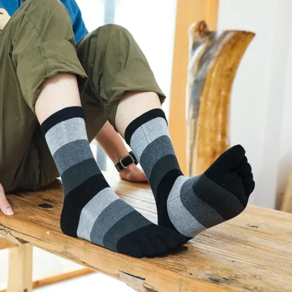 Striped Print Socks with Sweat-Absorbing Effect - Image 3