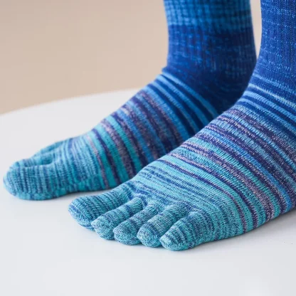 Large Size Toe Socks with Stripe Pattern - Image 4