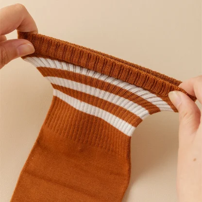 Striped Trim Crew Comfy Toe Socks - Image 13