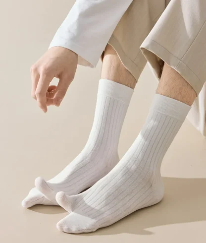 Casual Solid Color Socks with Split Design - Image 4