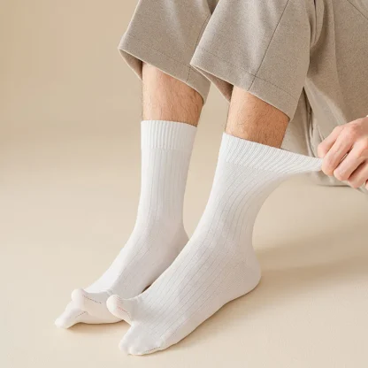 Split Toe Socks with Solid Color Design - Image 6