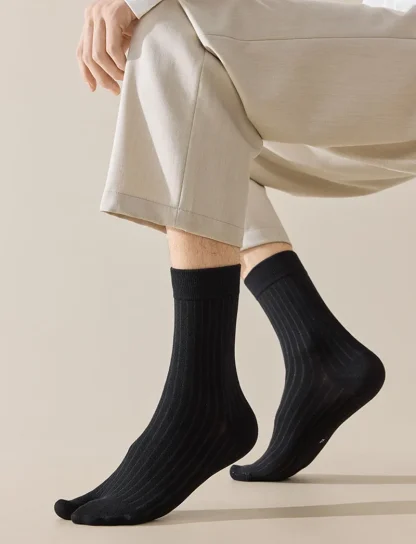 Casual Solid Color Socks with Split Design - Image 11