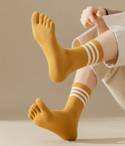 Striped Trim Crew Comfy Toe Socks - Image 8