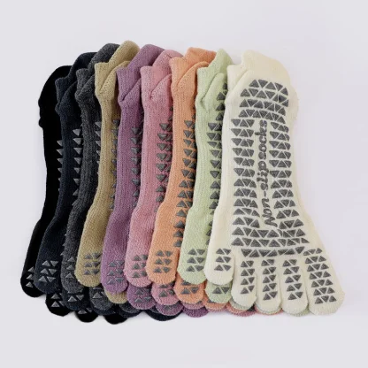 Five Toed Yoga Socks with Cutout Design - Image 4