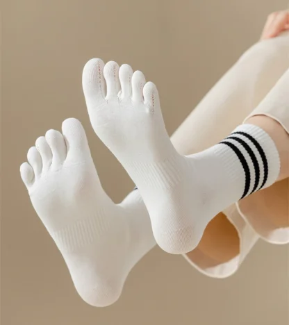 Striped Trim Crew Comfy Toe Socks - Image 10